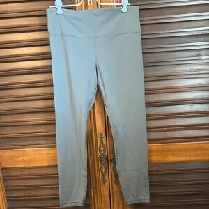 Athleta muted Green/Gray Elation 7/8 Leggings Large Tall